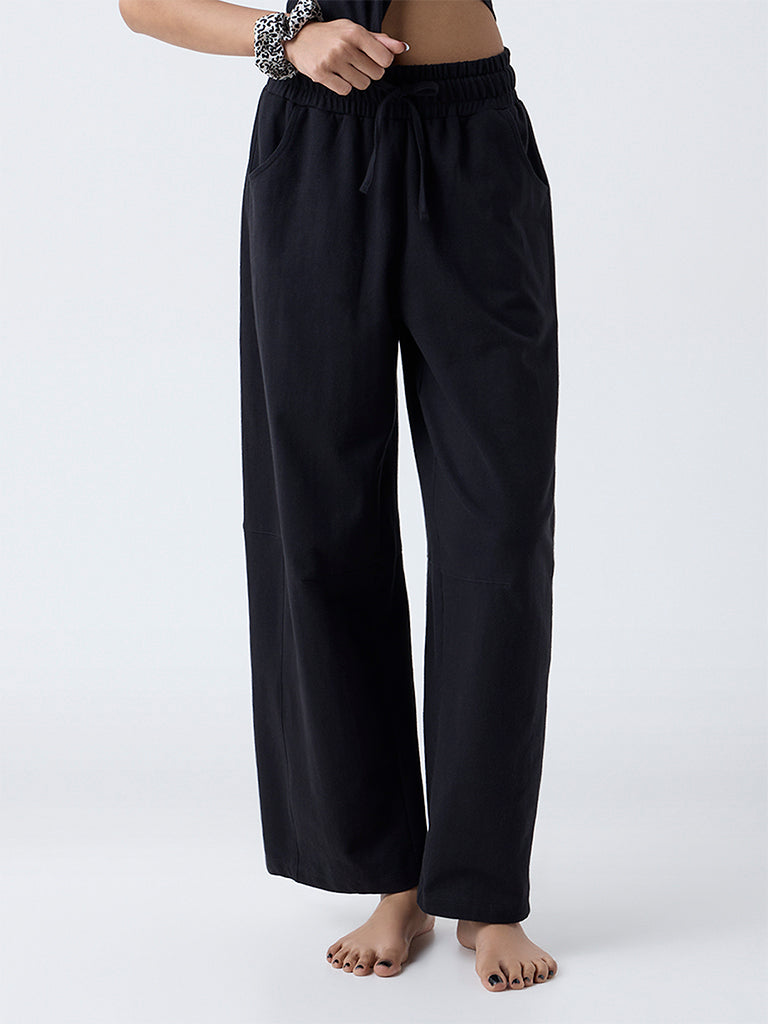 Superstar Black Solid High-Rise Cotton-Blend Pants
