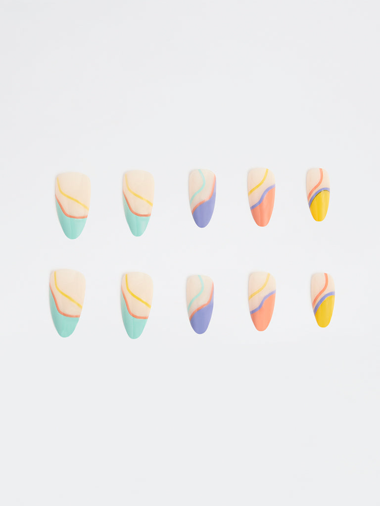 Studiowest Press and Go Wavy Design Press-On Nail Set