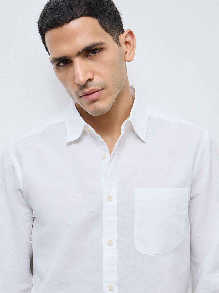 WES Casuals White Seersucker Striped Relaxed-Fit Shirt