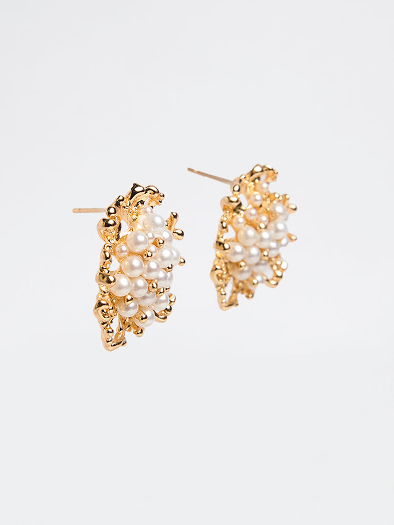 Westside Accessories Gold Pearlescent Cluster Stud Earrings