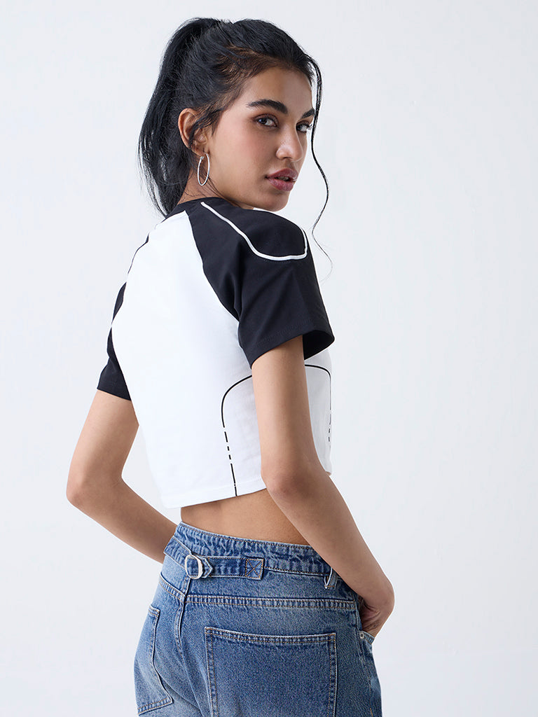 Nuon White Text Design Cotton-Blend T-Shirt