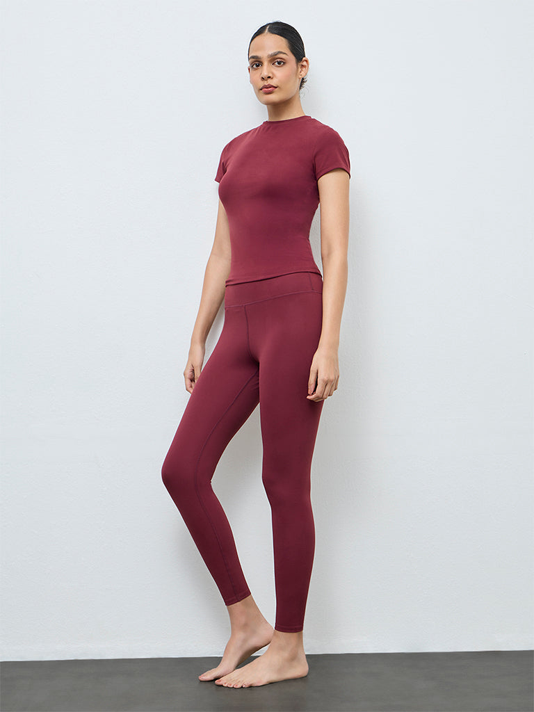 Nuoflexx Burgundy Solid Mid-Rise Yoga Pants