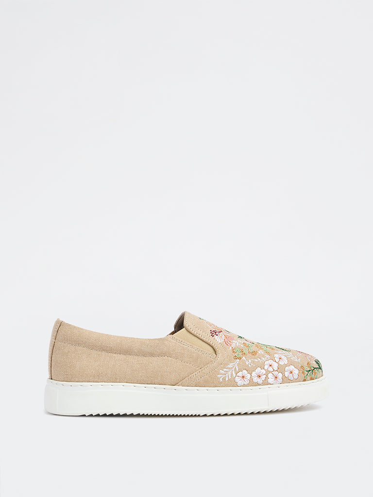 LUNA BLU Beige Floral Embroidered Loafers