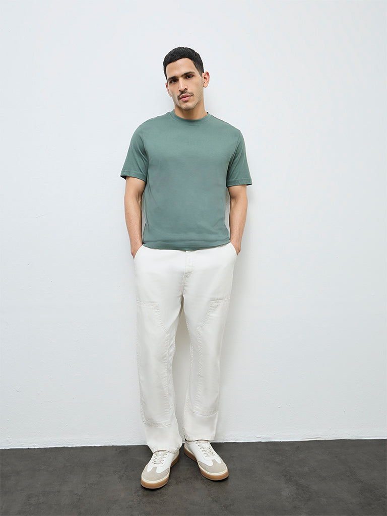 WES Casuals Green Solid Slim-Fit Cotton T-Shirt