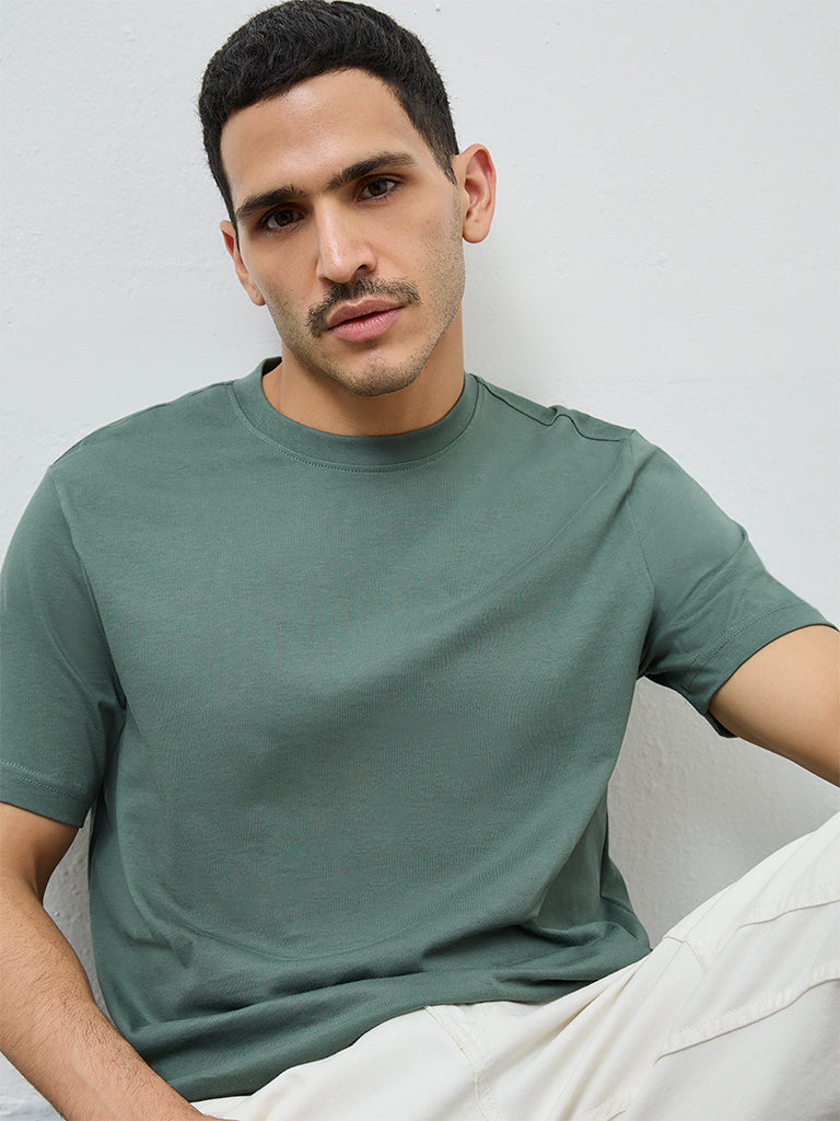 WES Casuals Green Solid Slim-Fit Cotton T-Shirt
