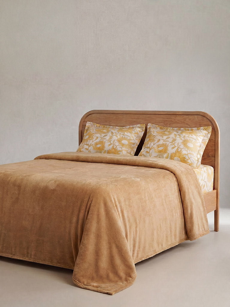 Westside Home Brown Queen Bed Fleece Blanket