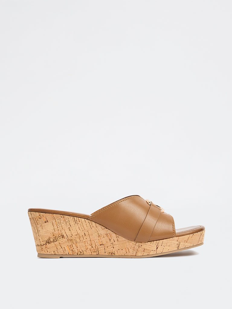 LUNA BLU Tan Buckle-Detailed Wedges Sandals