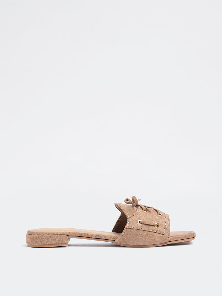 LUNA BLU Taupe Criss-Cross Detailed Sandals