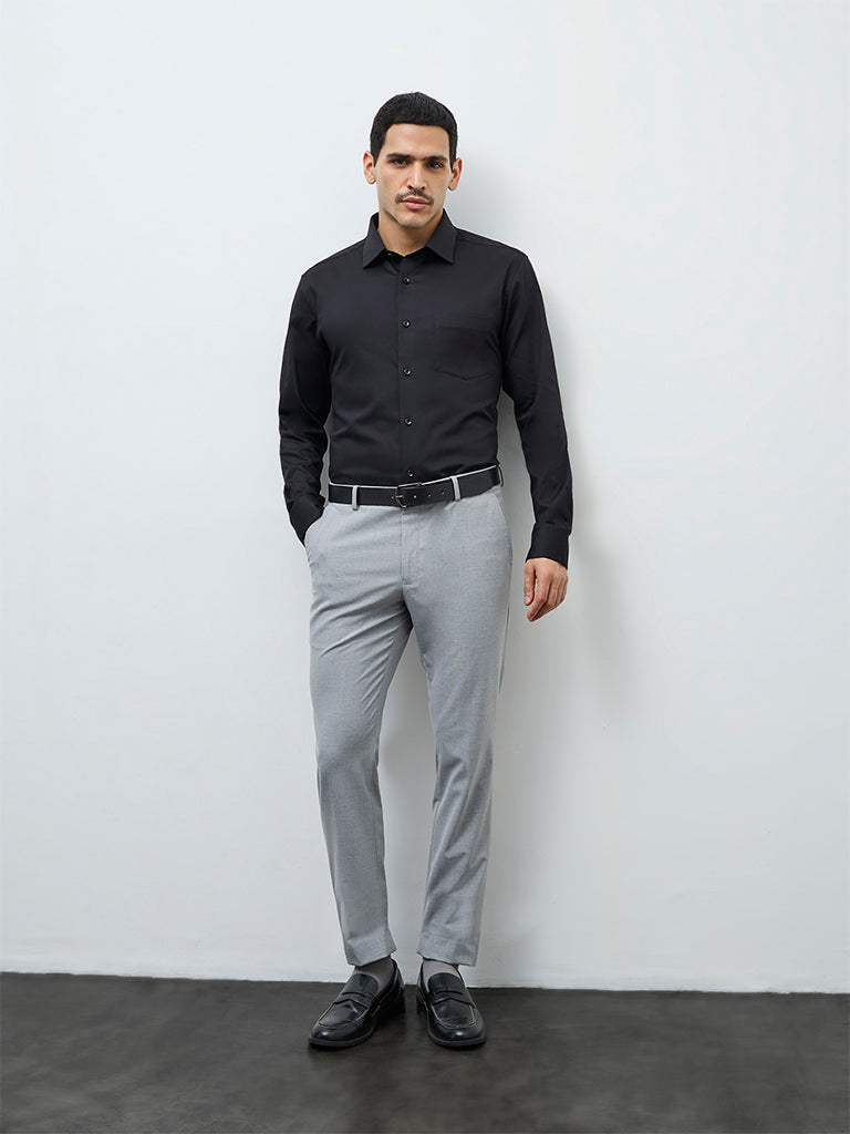 WES Formals Black Solid Relaxed-Fit Cotton Shirt