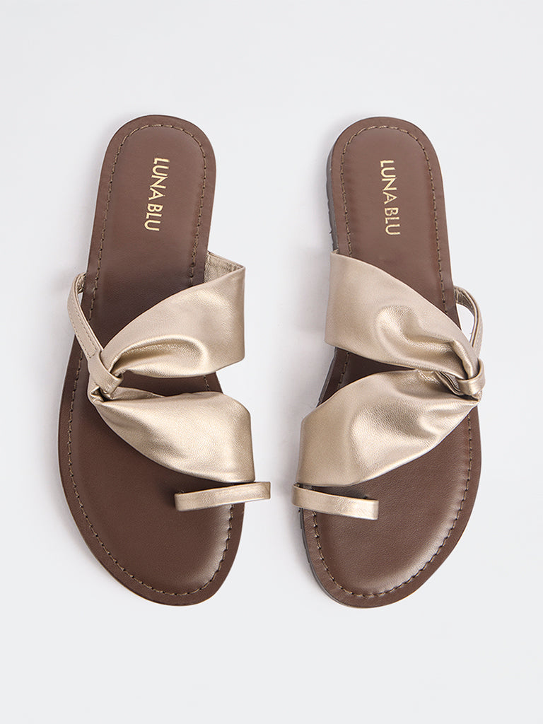 LUNA BLU Gold Ruched Toe-Ring Sandals
