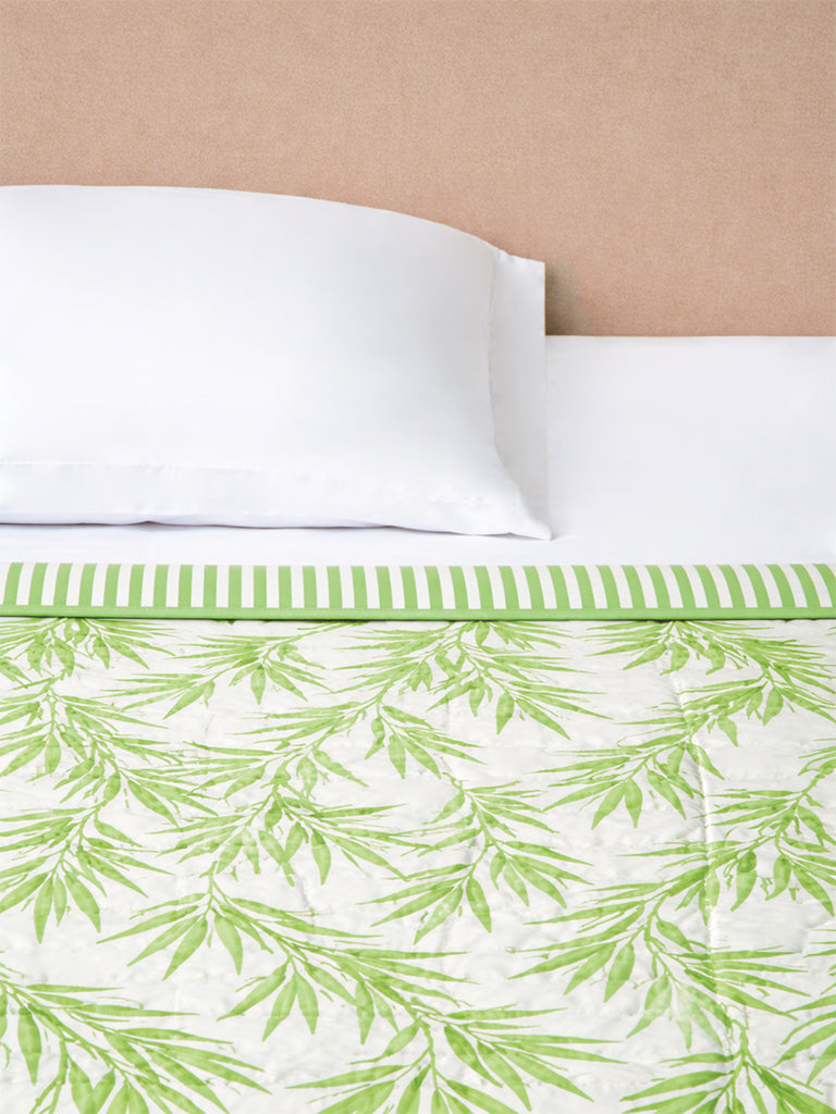 Westside Home Green Bamboo Leaf Reversible Single Bed Comforter