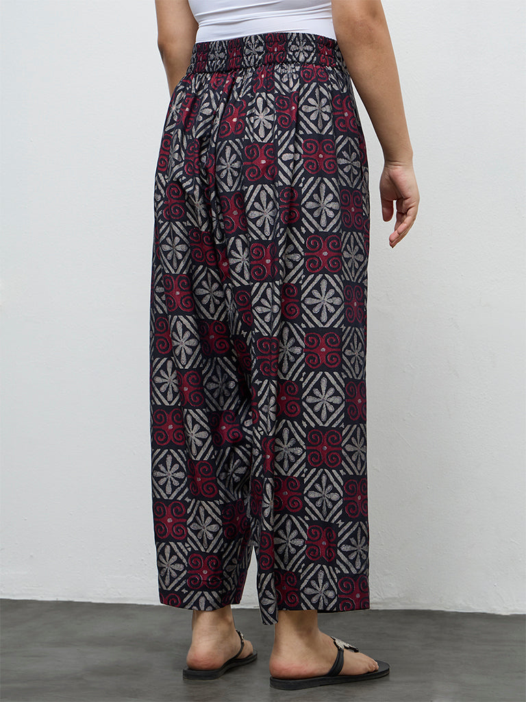Diza Black Printed Pants