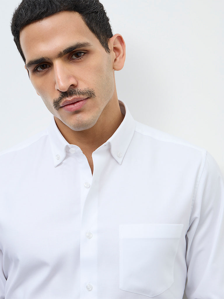WES Formals White Solid Slim-Fit Cotton Shirt