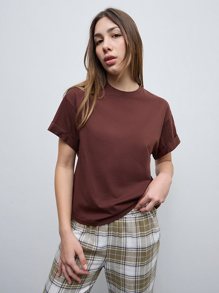 Wunderlove Dark Brown Solid Cotton T-Shirt
