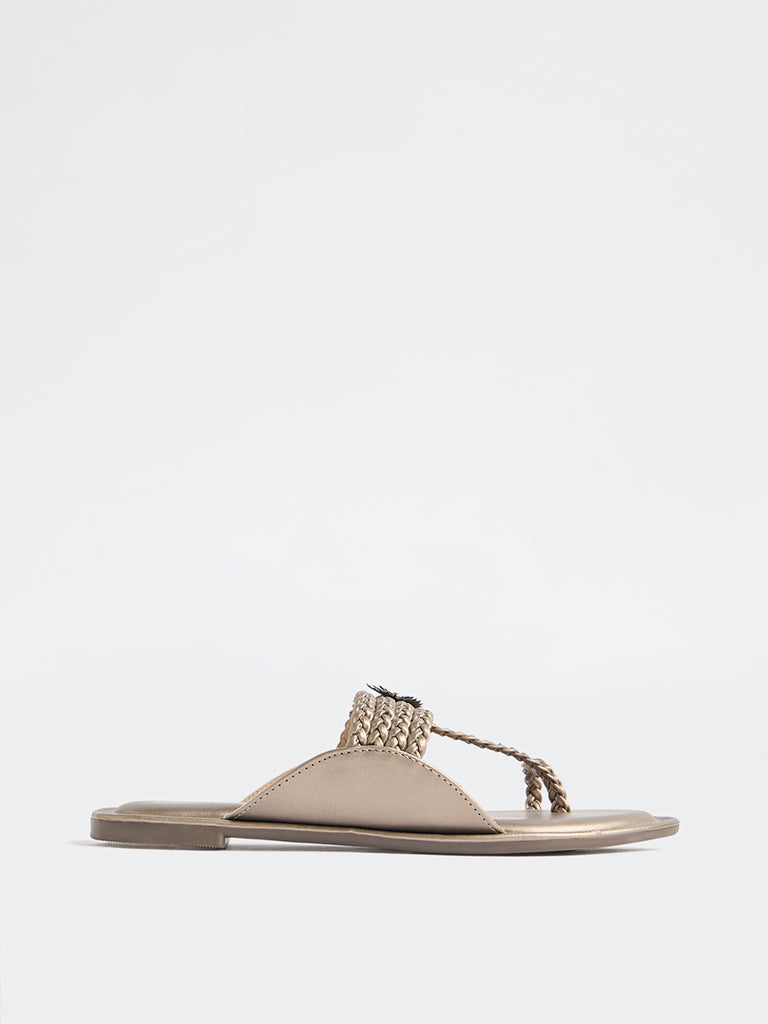 LUNA BLU Light Gold Braided Kolhapuri Sandals