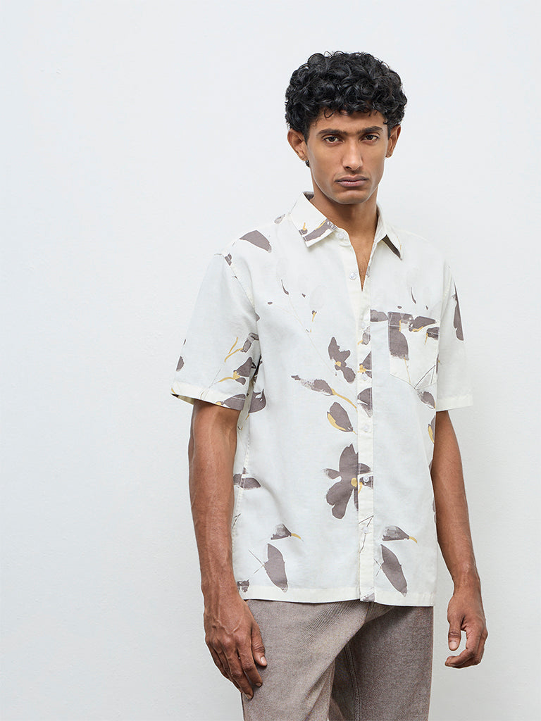 WES Casuals Off-White Printed Relaxed Fit Cotton-Blend Shirt