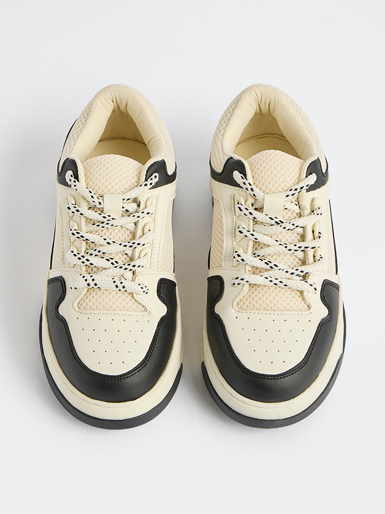 LUNA BLU Black Colour-Blocked Lace-Up Sneakers