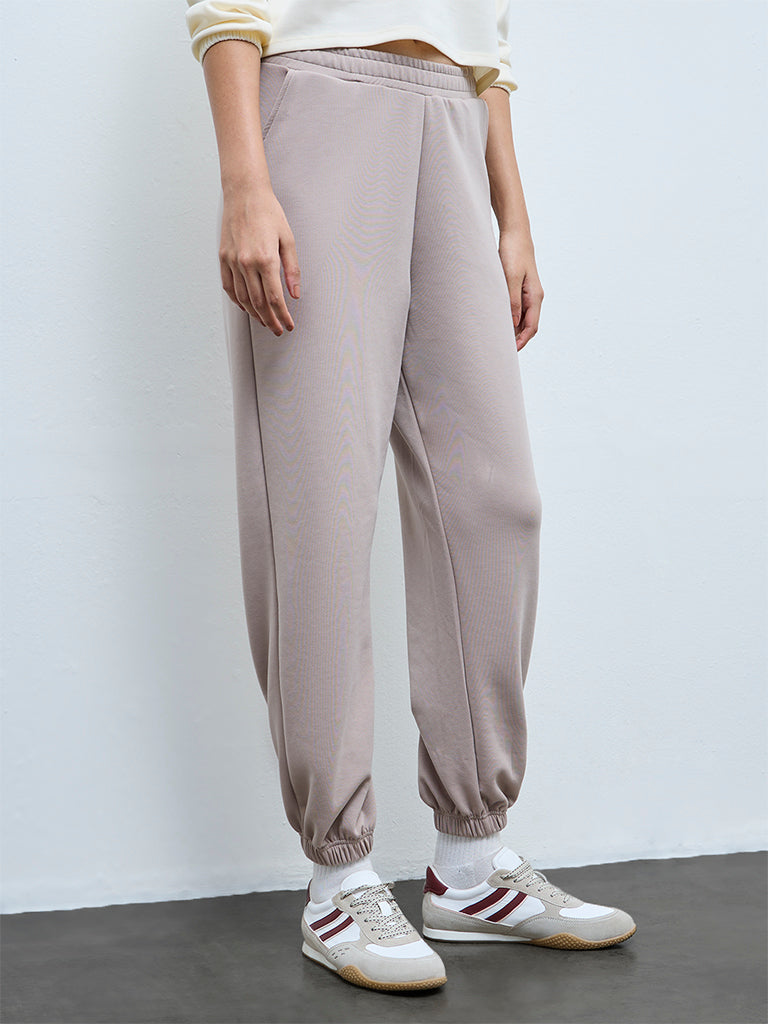 Nuoflexx Taupe Solid High-Rise Joggers