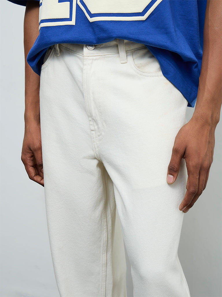 Nuon Off-White Relaxed-Fit Mid-Rise Jeans