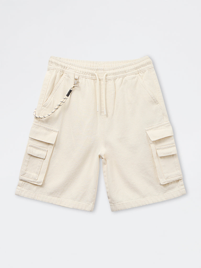 Boys Off-White Mid-Rise Cotton Shorts with Chain