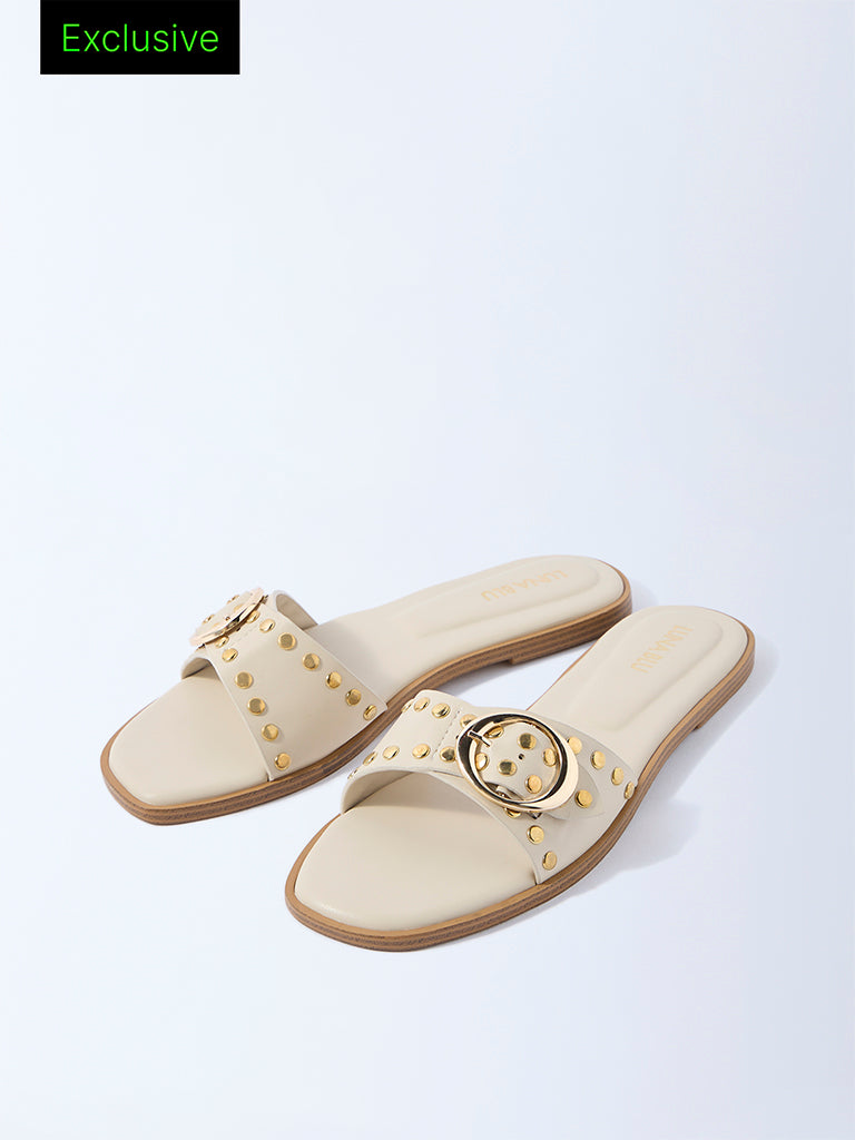 LUNA BLU Ivory Stud-Detailed Slides
