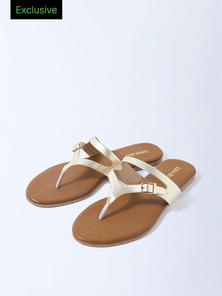 LUNA BLU Gold Buckle-Detail Thong Strap Sandals