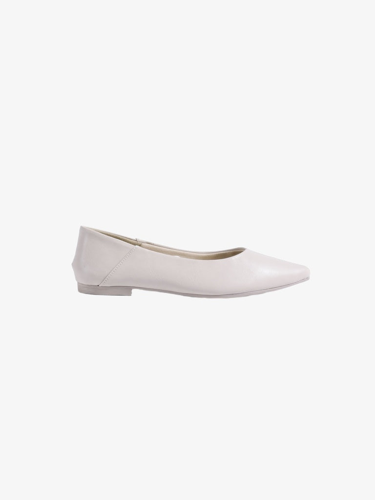 LUNA BLU Ivory Pointed Toe Ballerinas