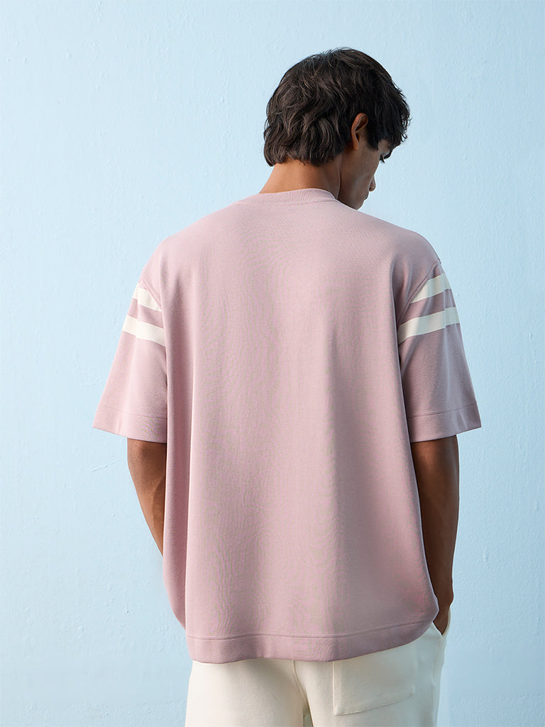 Nuoflexx Mauve Text-Printed Relaxed-Fit T-Shirt