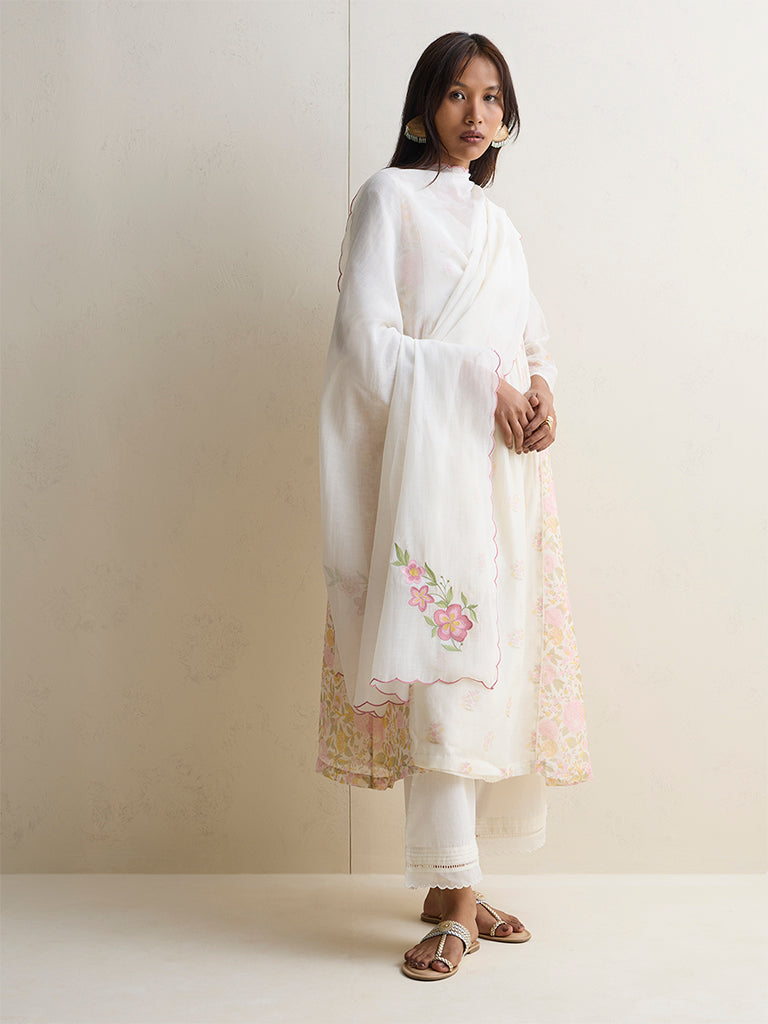 Zuba Off-White Floral Embroidered Silk Chanderi Dupatta