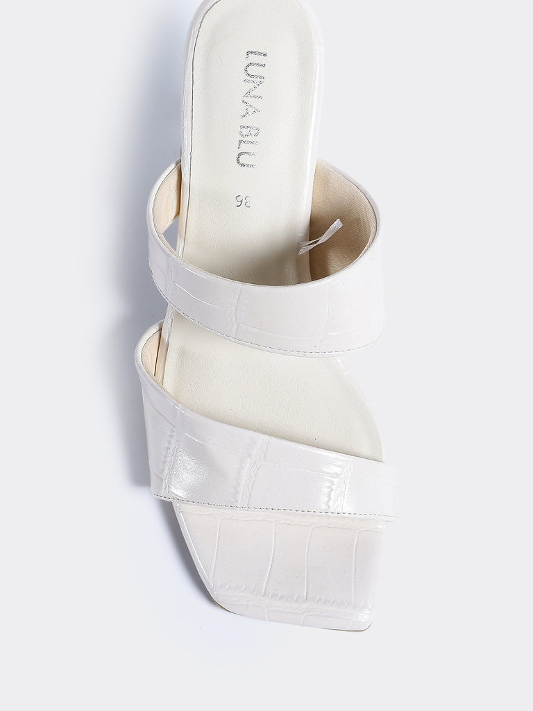 LUNA BLU Woman Ivory Double-Strap Kitten Heel Sandals