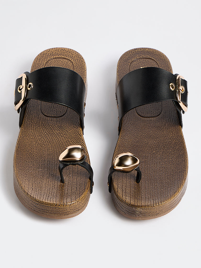LUNA BLU Black Toe-Ring Detail Sandals