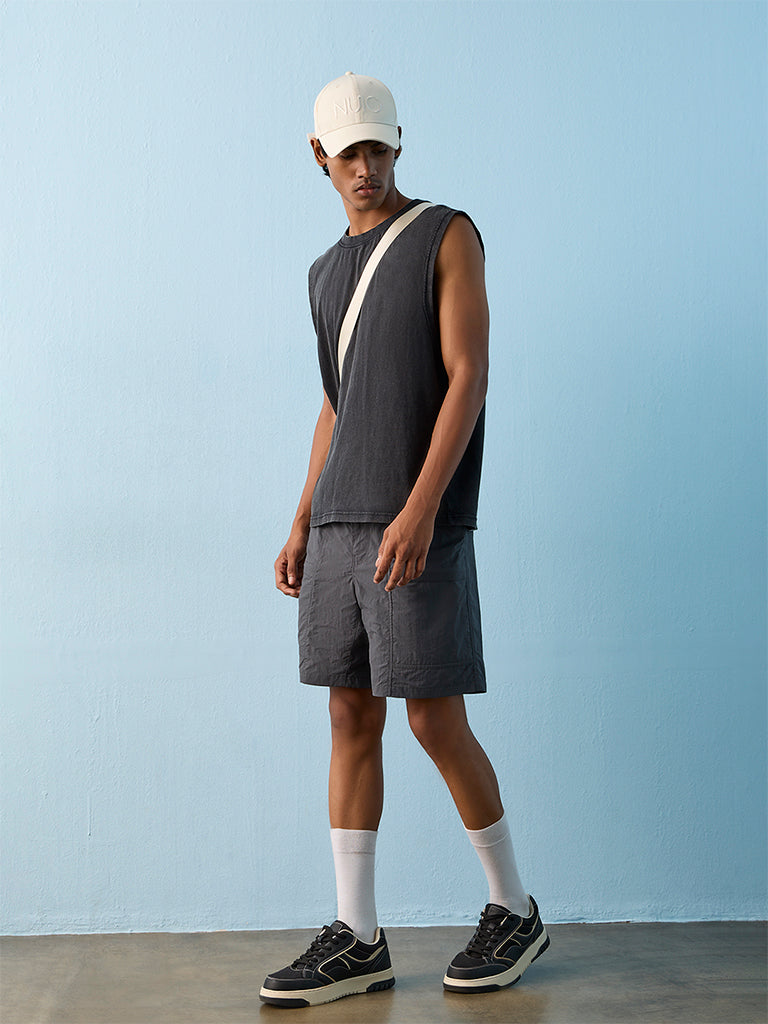 Nuoflexx Charcoal Relaxed-Fit Mid-Rise Shorts