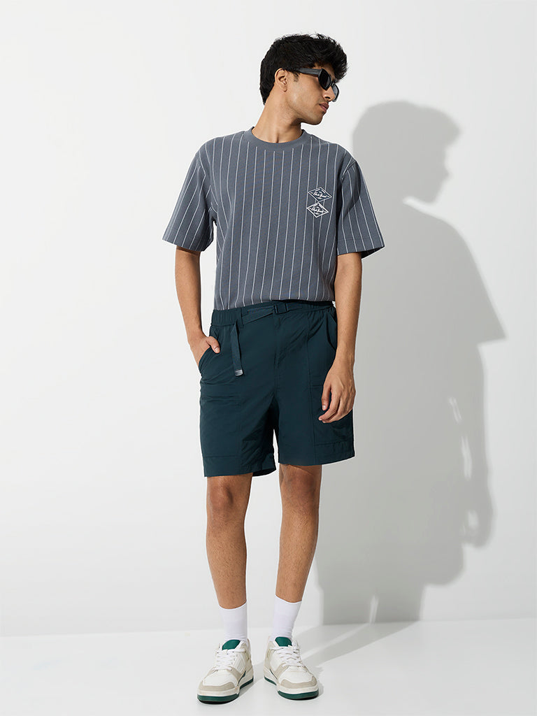 Nuoflexx Dark Green Relaxed-Fit Mid-Rise Shorts