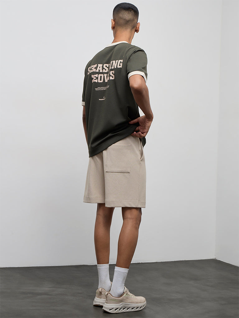 Nuoflexx Beige Relaxed-Fit Mid-Rise Cotton-Blend Shorts