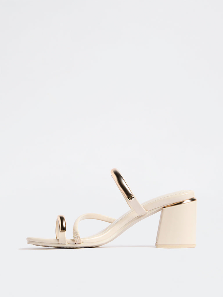 LUNA BLU Ivory Toe-Ring Block Heel Sandals