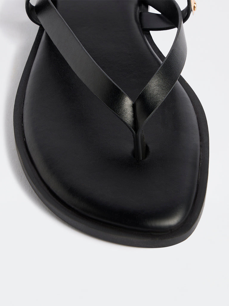LUNA BLU Black Thong-Strap Sandals