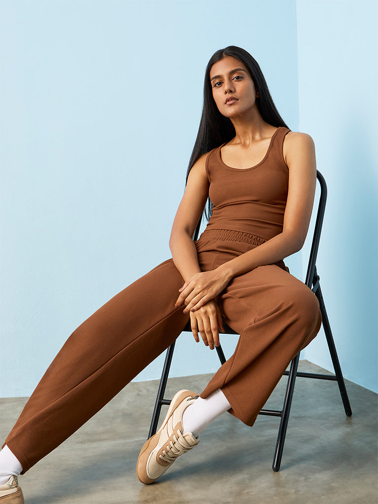 Nuoflexx Brown Solid Tank Top
