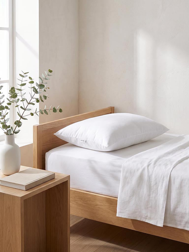 Westside Home White Solid Cushion Filler