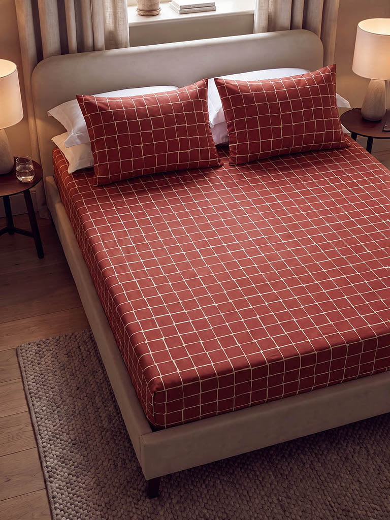 Westside Home Red Checkered Fitted King Bed Sheet Set