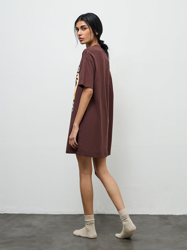Superstar Dark Brown Graphic Printed Cotton T-Shirt Dress