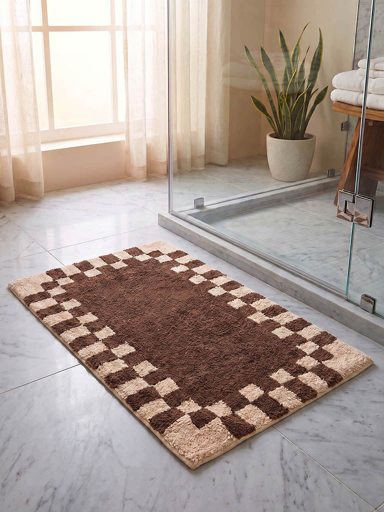 Westside Home Brown Checkered Bath Mat