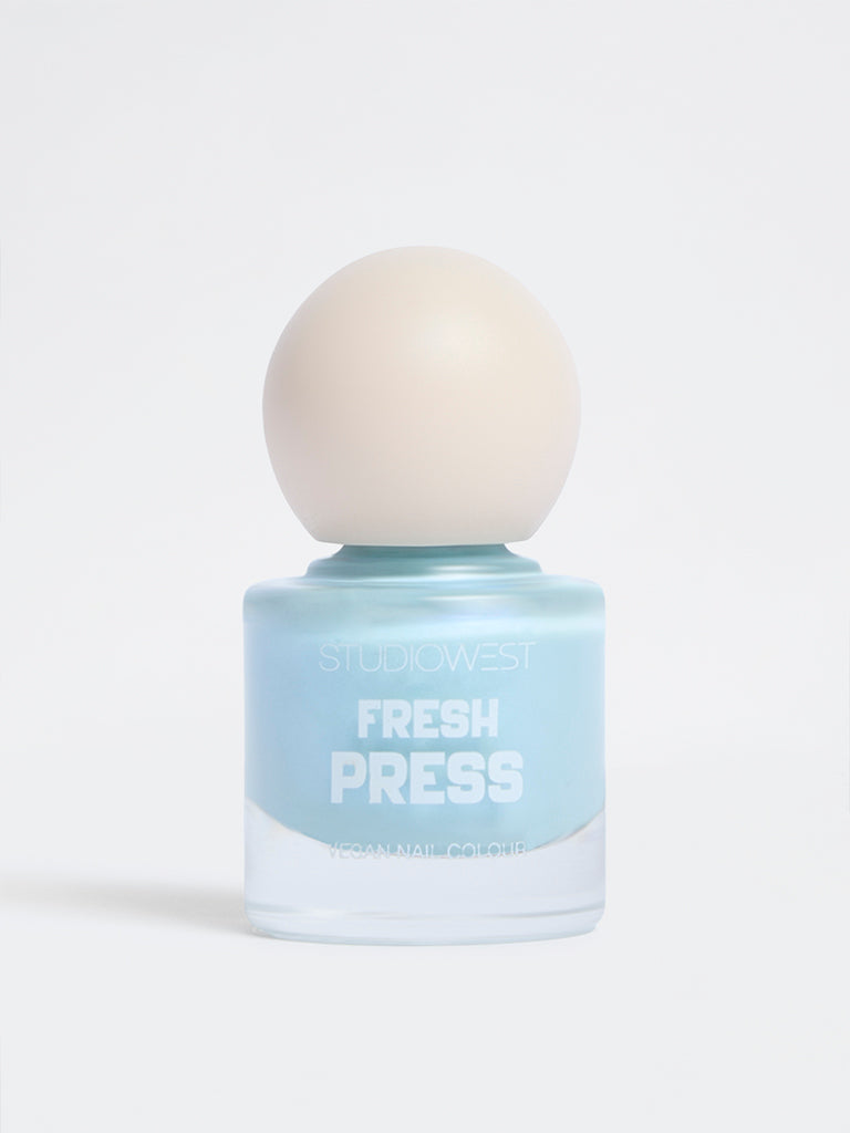 Studiowest Fresh Press Blue Chambray BL-01 Nail Colour- 6 ml