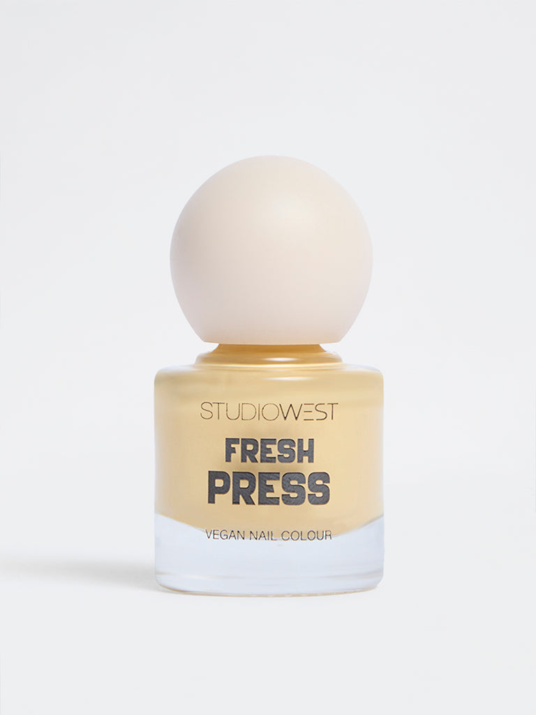 Studiowest Fresh Press Butter Buttondown Y-01 Nail Colour - 6 ml