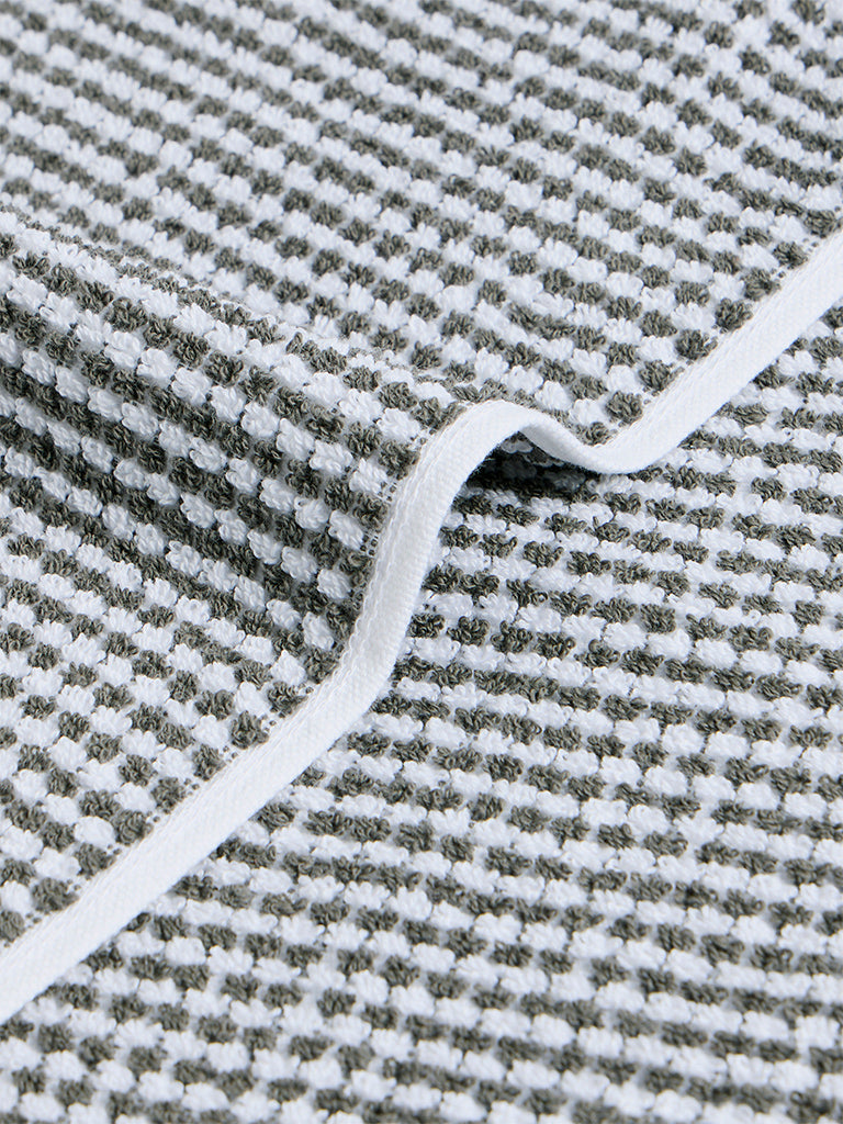 Westside Home White and Green Pebble Textured Face Towel - Pack of 2