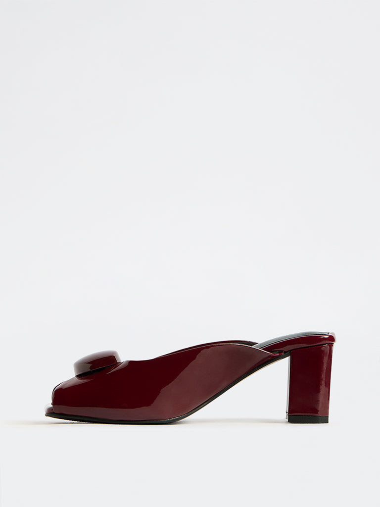 LUNA BLU Burgundy Peep-Toe Block Heel Sandals