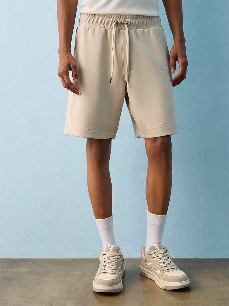Nuoflexx Light Beige Piping-Detail Mid-Rise Shorts