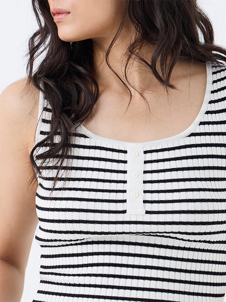 Nuon White Striped Pattern Top