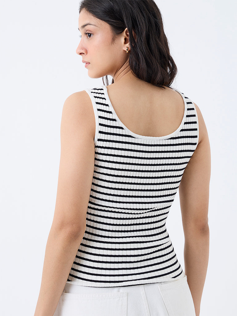 Nuon White Striped Pattern Top