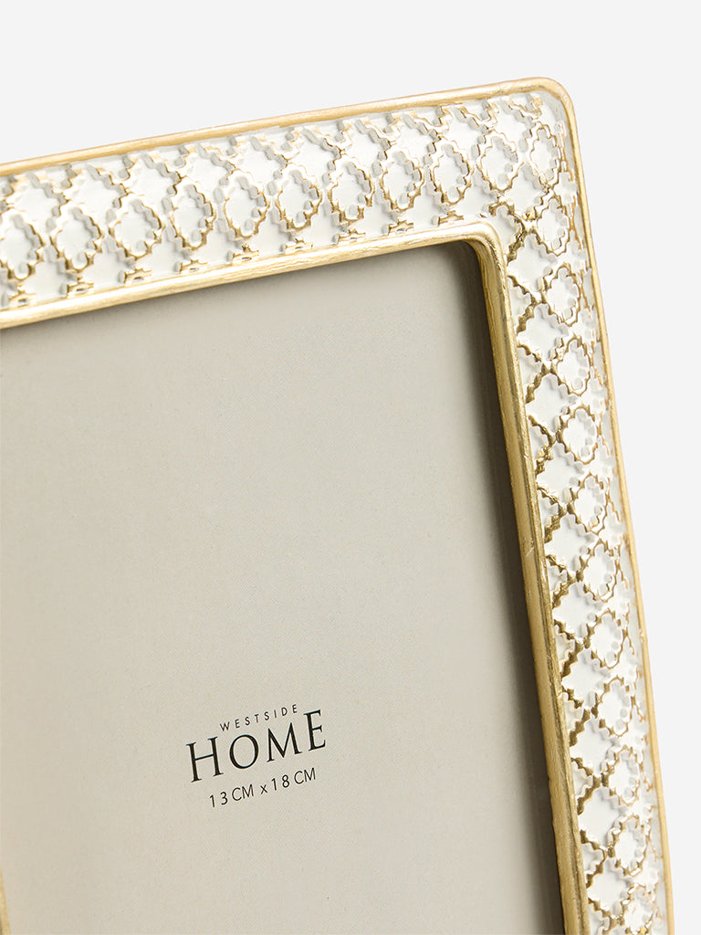 Westside Home White Geometric Resin Photo Frame