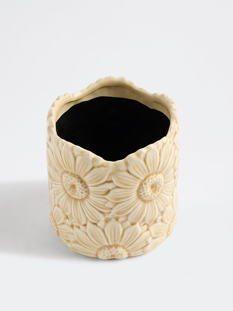 Westside Home Ivory Floral Embossed Ceramic Pot